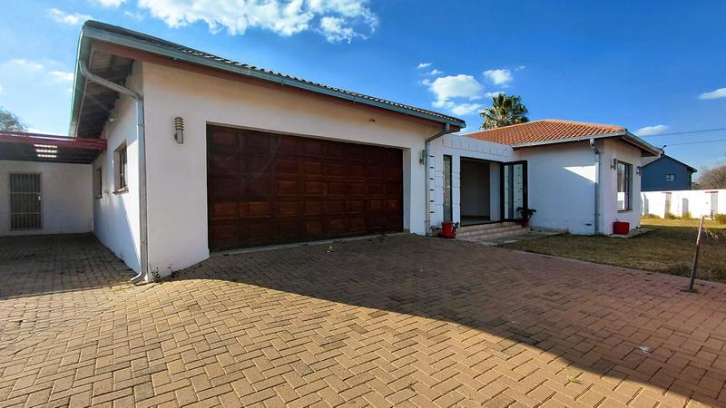 3 Bedroom Property for Sale in Bayswater Free State